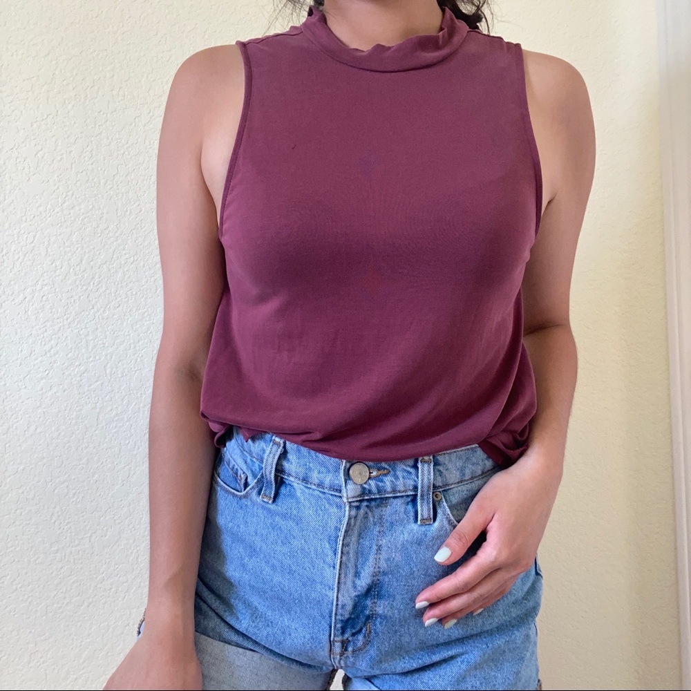 Maroon tank from AE